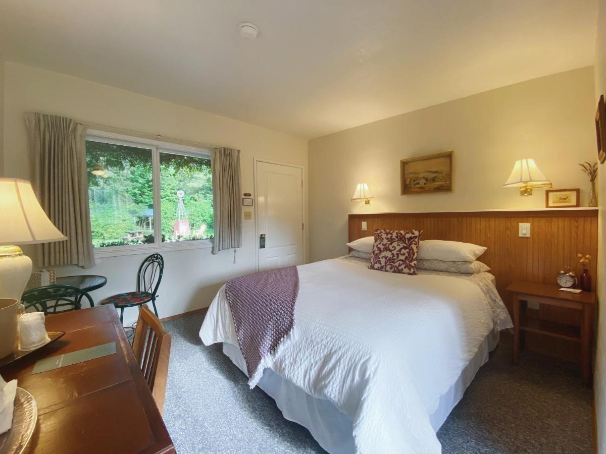 Inn Emerald Valley